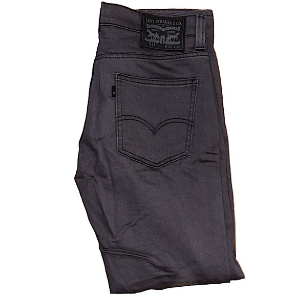 Black Levi’s Jeans - Picture 4 of 4